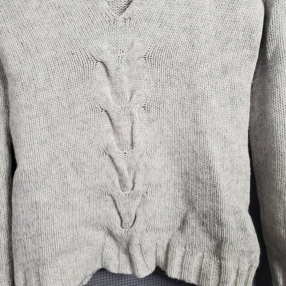 Banana Republic Womens XS Sweater Cable Knit Deep V Lambswool Cashmere Modal - Picture 9 of 11